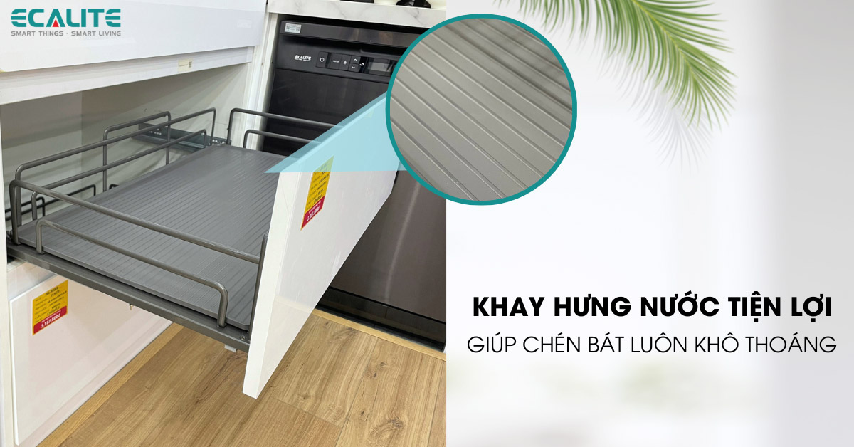 Khay hứng nước tiện lợi và chắc chắn Khay hứng nước tiện lợi và chắc chắn
