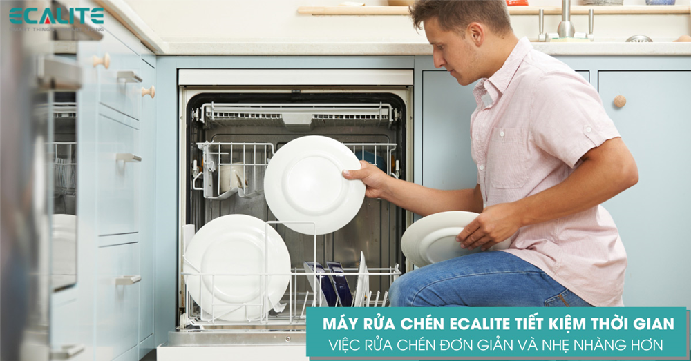 Máy rửa chén mini Ecalite giúp tiết kiệm thời gian