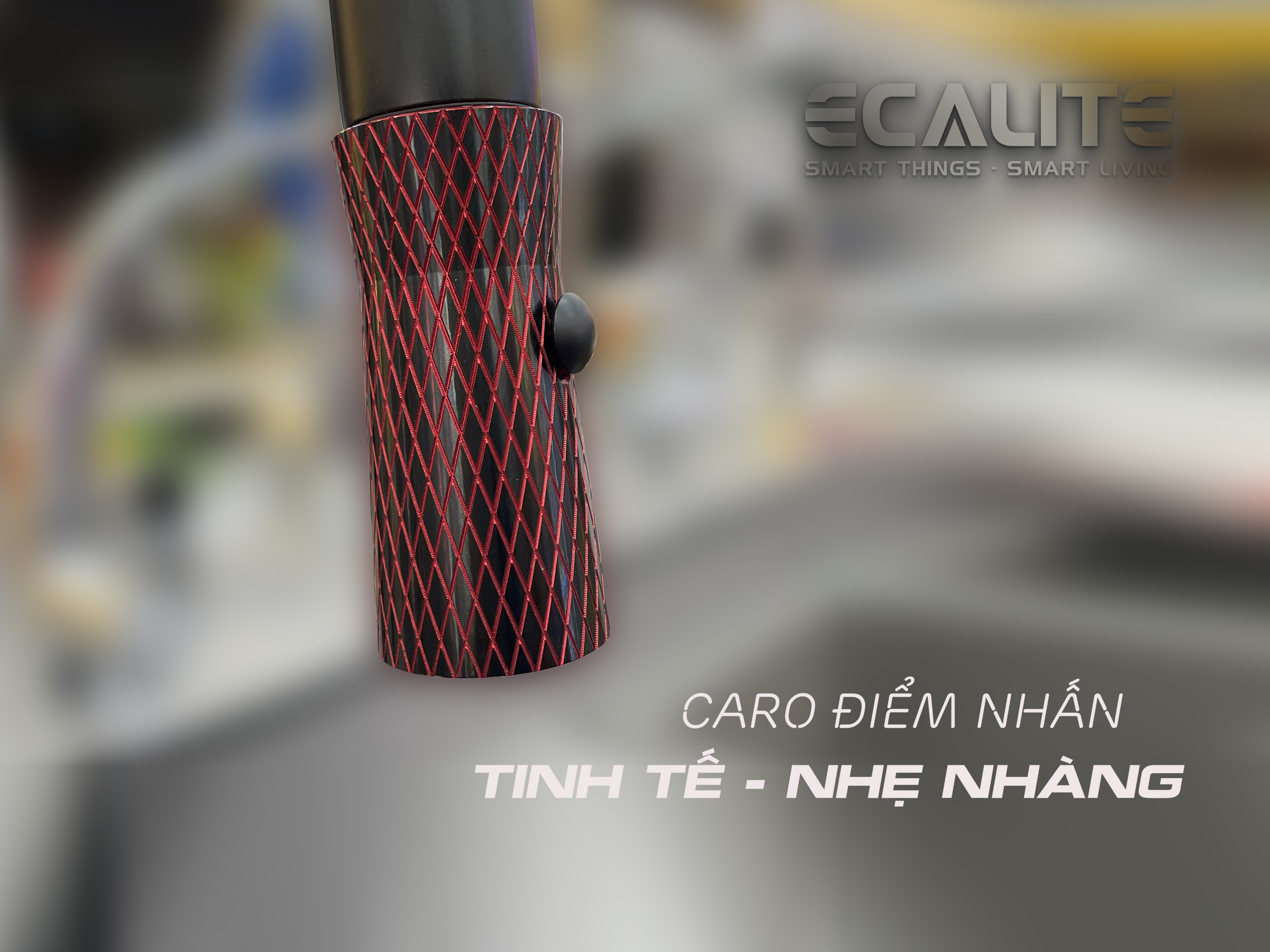 Vòi rửa chén nóng lạnh E-Signature Ecalite EF-N2023B nổi bật với caro đỏ